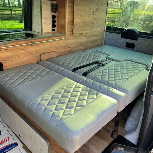 2005 VW Transporter T5 SWB HighTop 2.5 TDi (174) Camper Van 2 Berth