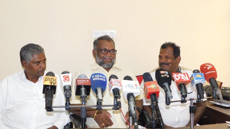 2004ல் ஆனந்த சங்கரி போன்று இன்று சம்பந்தன் சுமந்திரன் செய்திருக்கின்றார்கள் -  ஜனா