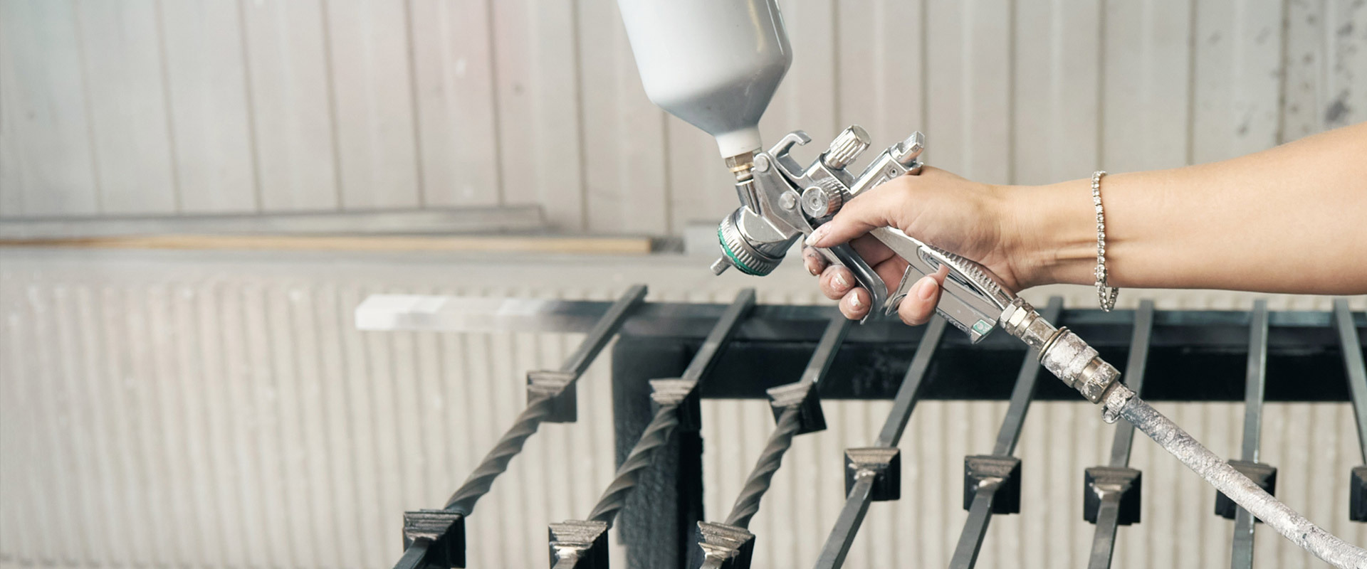 Spray paint Berkshire