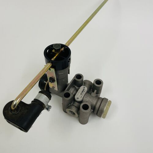 4640060030 Levelling Valve