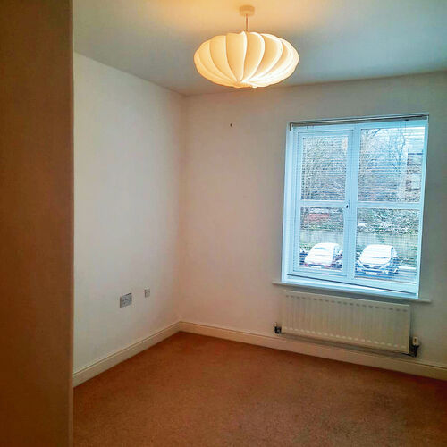2 BED FLAT FOR RENT