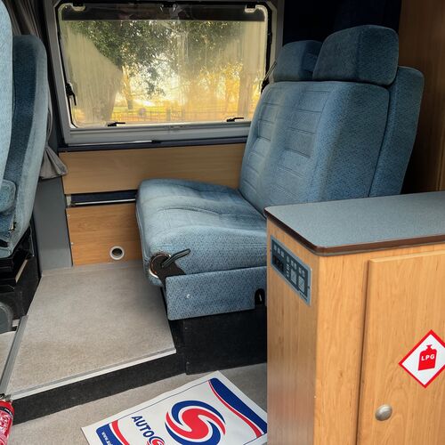 La Strada Regent S Camper Van 2 Berth 2001 Mercedes Sprinter 213CDi SWB Huge Spec