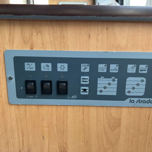 La Strada Regent S Camper Van 2 Berth 2001 Mercedes Sprinter 213CDi SWB Huge Spec