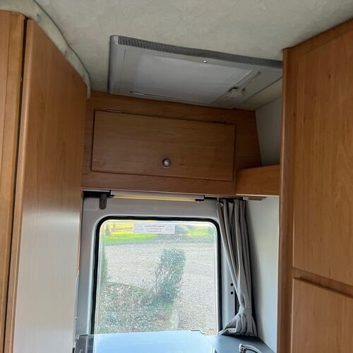 La Strada Regent S Camper Van 2 Berth 2001 Mercedes Sprinter 213CDi SWB Huge Spec