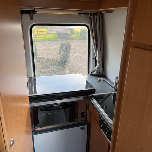 La Strada Regent S Camper Van 2 Berth 2001 Mercedes Sprinter 213CDi SWB Huge Spec