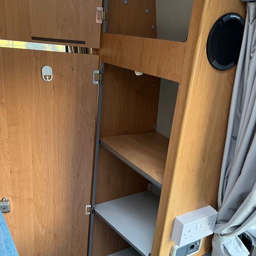 La Strada Regent S Camper Van 2 Berth 2001 Mercedes Sprinter 213CDi SWB Huge Spec