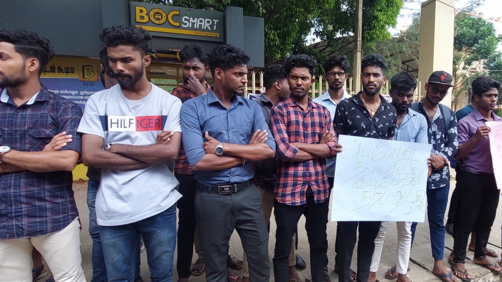 வேலன் சுவாமிகள் கைது