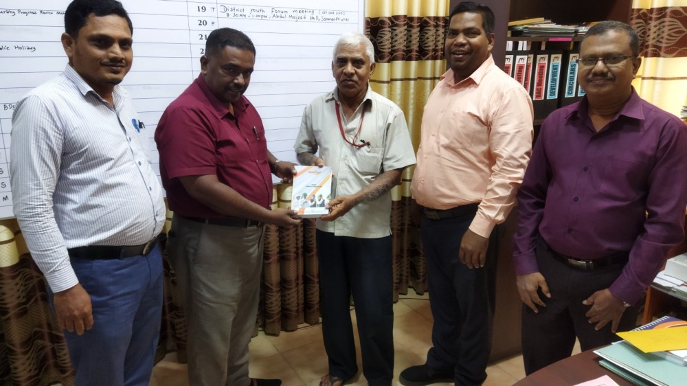 கௌரவ பிரதிகள்