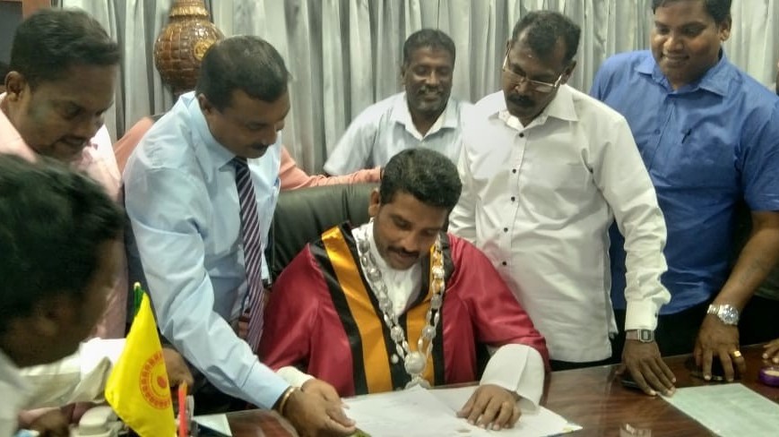 யாழ். மாநகர சபையின் முதல்வராக இம்மானுவேல் ஆர்னோல்ட்