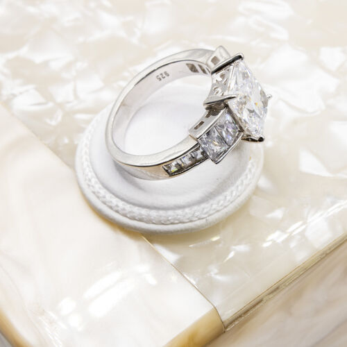 Tycoon cut zirconia gem stone set on 925 sterling silver ring