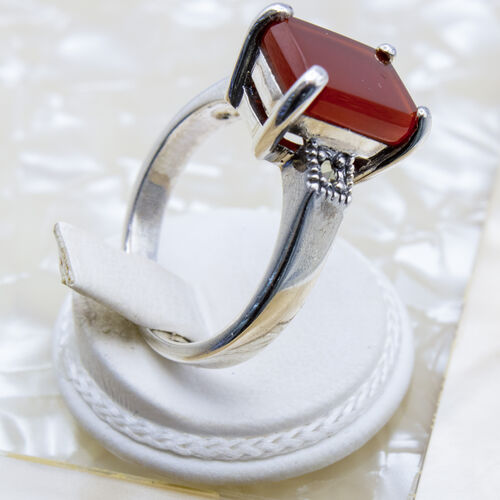 Rectangular cut Agate stone set on 925 sterling silver ring