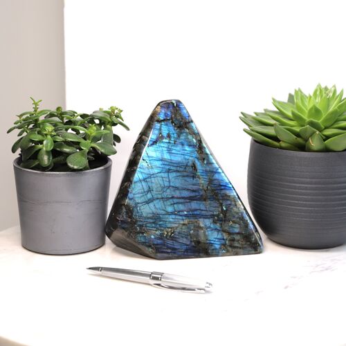 Labradorite Free Form