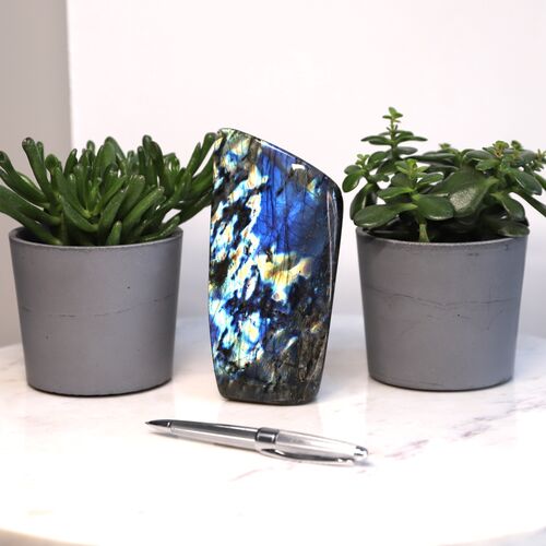 Labradorite Free Form