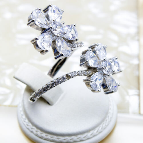 Twin Flower Designed Zirconia Stones Set on 925 Sterling Silver Ring