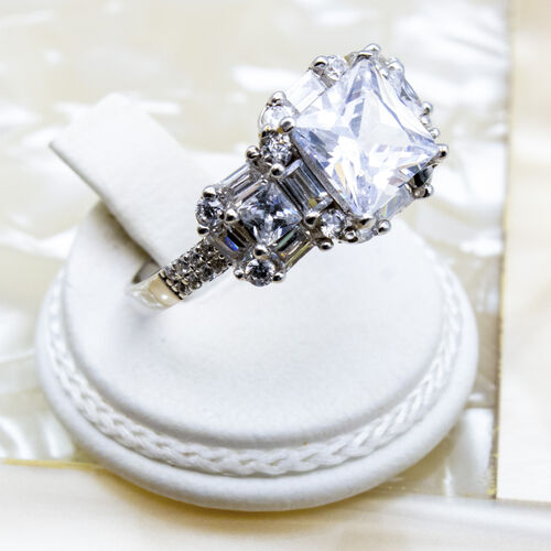 Tycoon cut zirconia gem stone set on 925 sterling silver ring