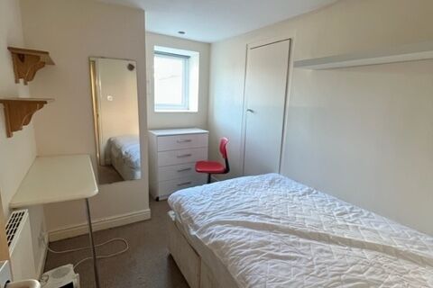 2 Wrangthorn Terrace