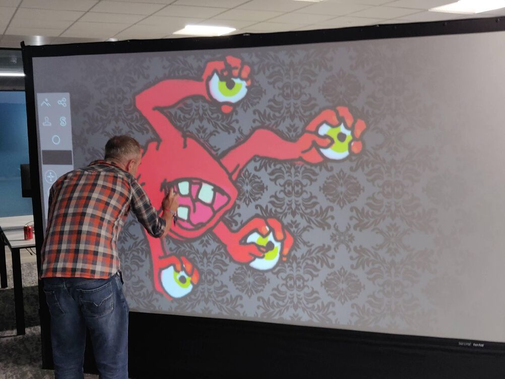Digital Graffiti Wall Hire