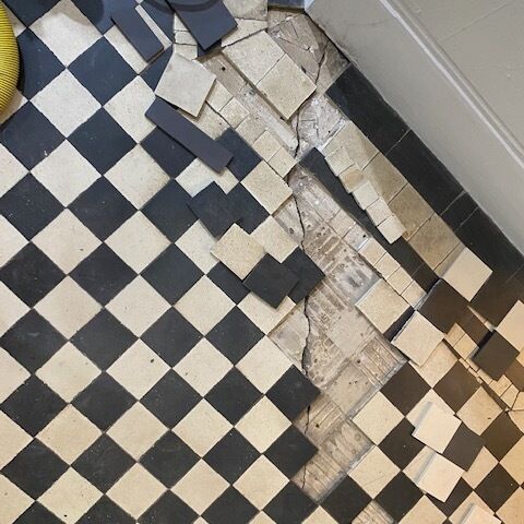 Gallery | A J B Ceramics | Tile Cleaning Leicester | Tile Restoration Leicestershire | Tile Polishing Nottinghamshire