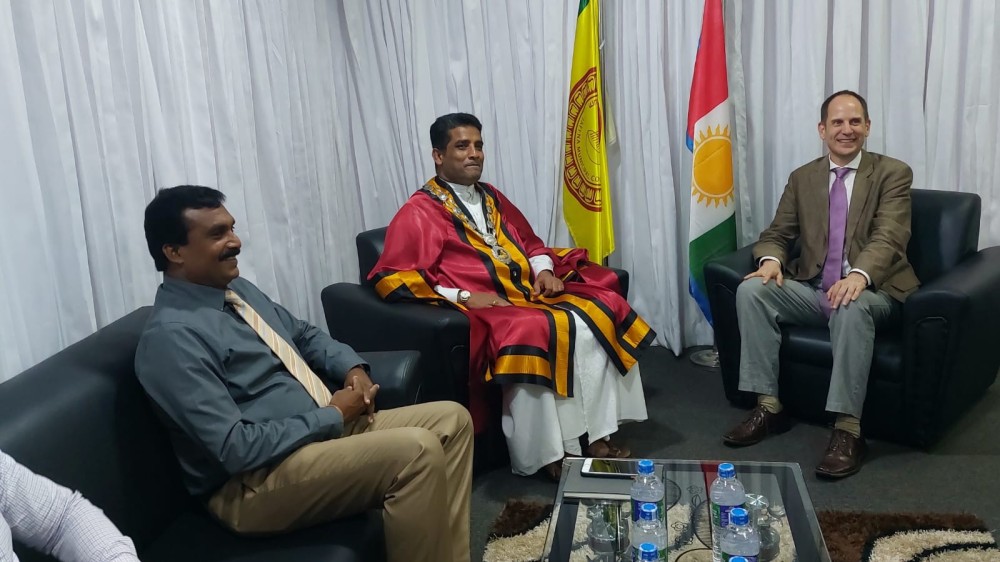 யாழ். மாநகர முதல்வர் - கனடியத் தூதுவர் சந்திப்பு