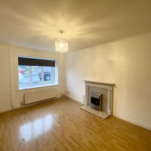 9 Cwrt Llechau, Llanharry, CF72 9NA