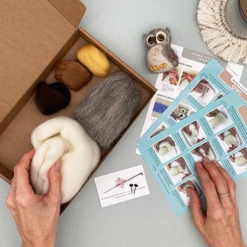 Bergin & Bath Needle Felting Kit - Owl