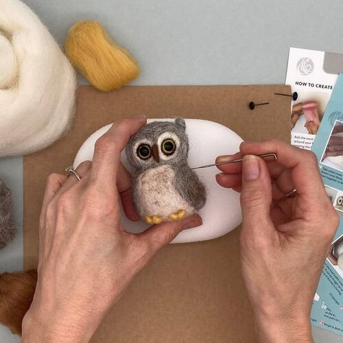 Bergin & Bath Needle Felting Kit - Owl