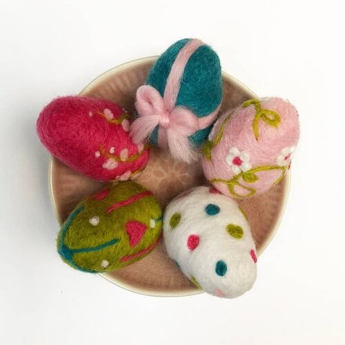 Bergin & Bath Needle Felting Kit - Easter Eggs