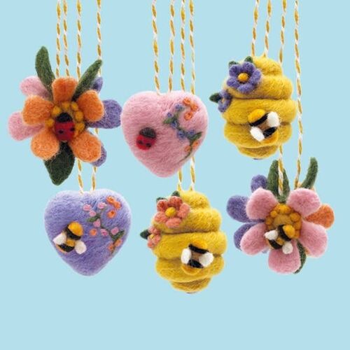 Bergin & Bath Needle Felting Kit - Springtime