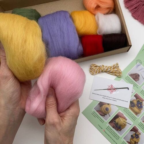 Bergin & Bath Needle Felting Kit - Springtime
