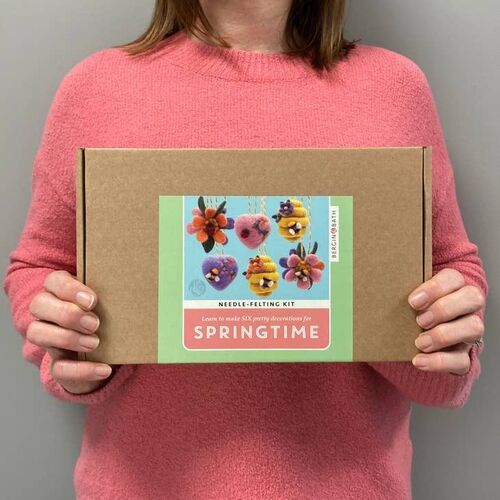 Bergin & Bath Needle Felting Kit - Springtime
