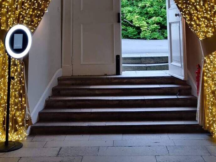 Ring Light GIF Photo Booth