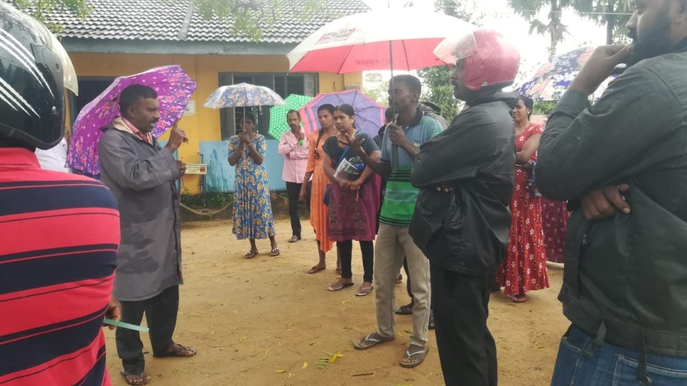 எமக்கு சுந்தரநாதன் அதிபர் தான் தேவை - கல்விச் சமூகம்