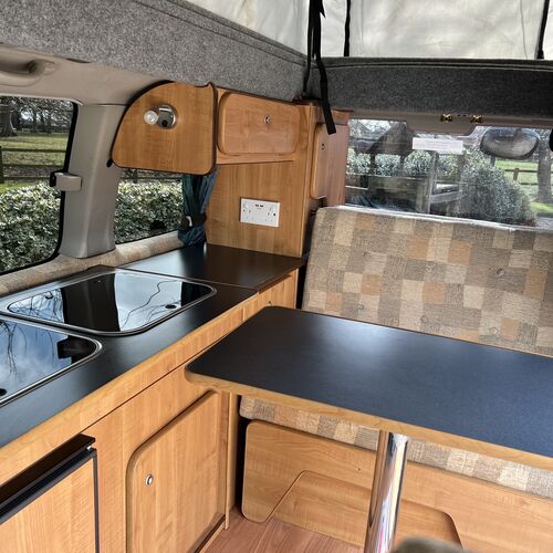 Nissan Elgrand Camper Van 4 Berth 3.0TDi Automatic 2000 Model Pro Conversion