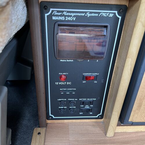 Nissan Elgrand Camper Van 4 Berth 3.0TDi Automatic 2000 Model Pro Conversion