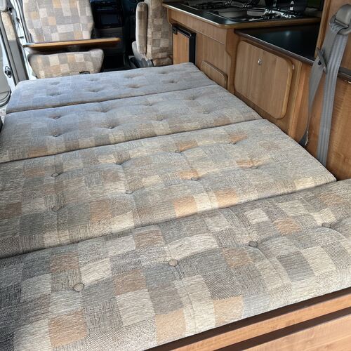 Nissan Elgrand Camper Van 4 Berth 3.0TDi Automatic 2000 Model Pro Conversion