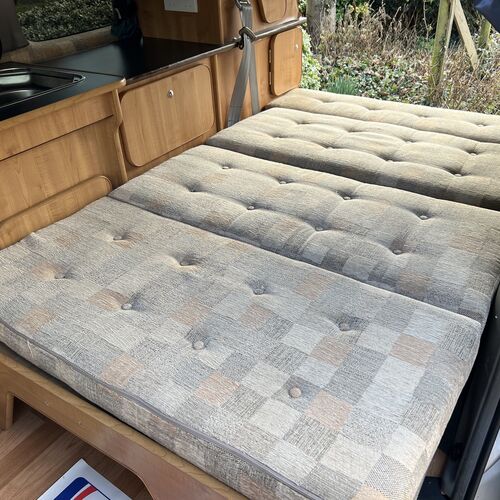 Nissan Elgrand Camper Van 4 Berth 3.0TDi Automatic 2000 Model Pro Conversion