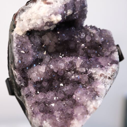Amethyst Geode pod
