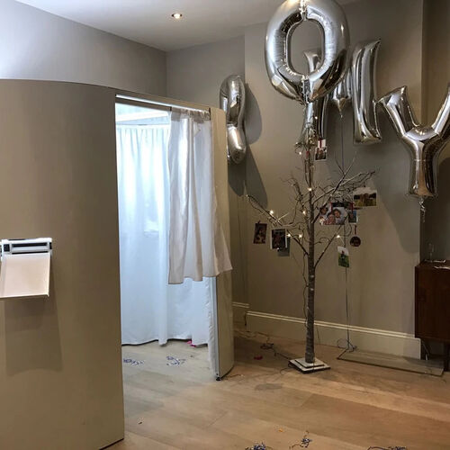 PHOTO BOOTH HIRE