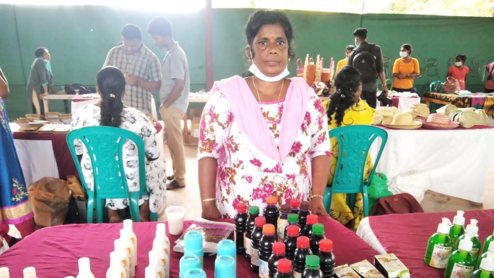 'அவள் தேசத்தின் பெருமைக்குரியவர்' கௌரவிப்பு