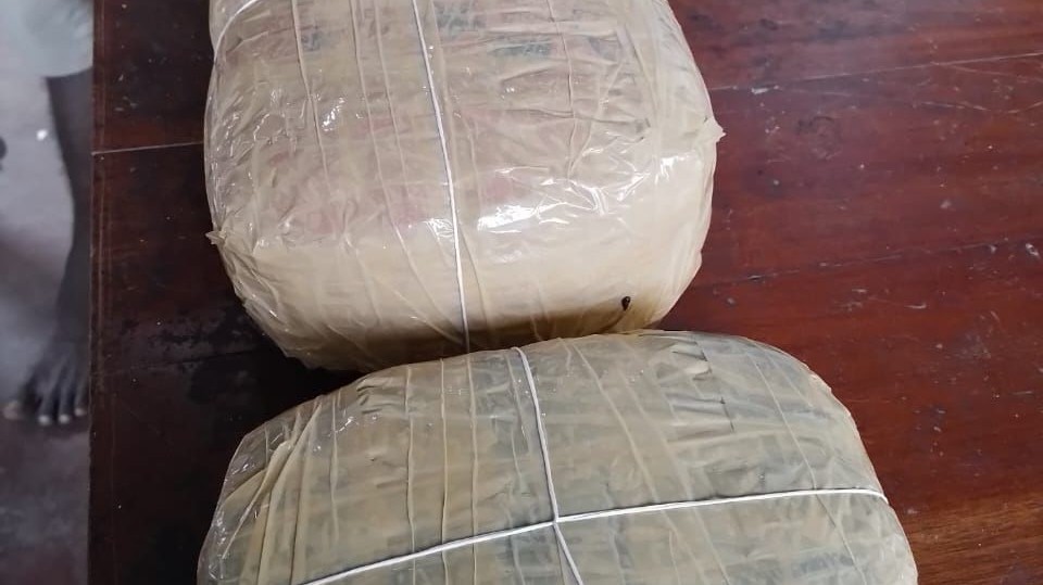 தலைமன்னாரில் 03 கிலோவுக்கு மேற்பட்ட கேரளா கஞ்சாவுடன் சந்தேக நபர் மூவர் கைது