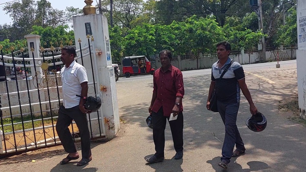 மகஜர் கையளிப்பு