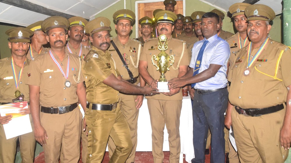 கௌரவிக்கும் நிகழ்வு