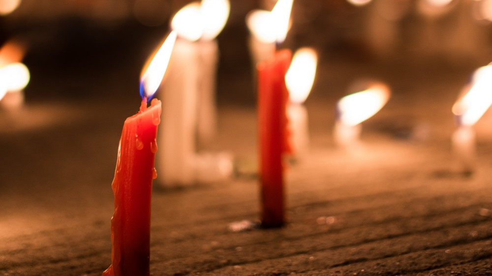 காதலில் விரக்தியுற்ற மாணவன் தன் உயிரை மாய்த்துக்கொண்டான்