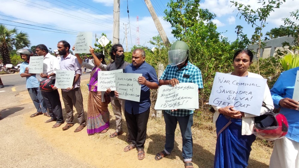 நாவற்குழியில் பெளத்த விகாரை - கவனவீர்ப்புப் போராட்டம்