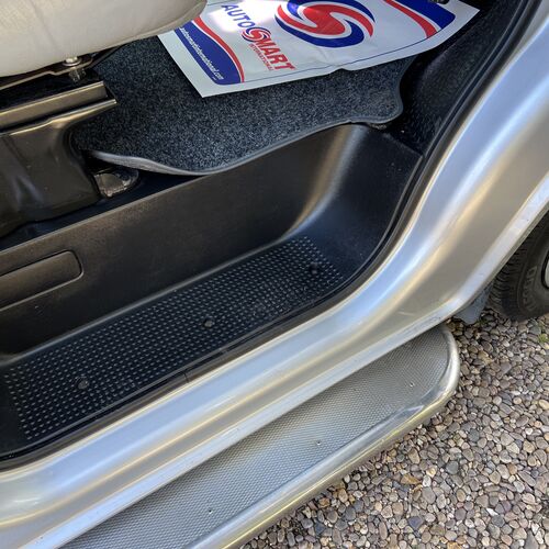 Renault TRAFIC SL27 DCI 100 SWB Lifestyle Developments St Tropez Camper Van