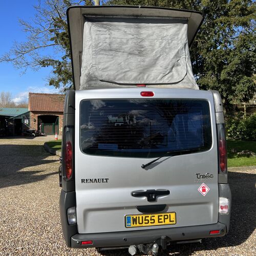 Renault TRAFIC SL27 DCI 100 SWB Lifestyle Developments St Tropez Camper Van