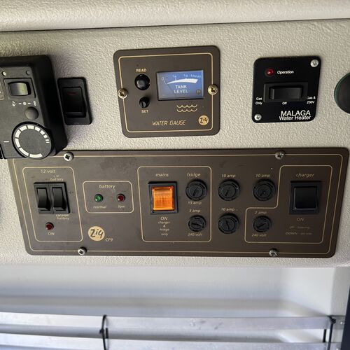 Renault TRAFIC SL27 DCI 100 SWB Lifestyle Developments St Tropez Camper Van