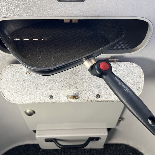 Renault TRAFIC SL27 DCI 100 SWB Lifestyle Developments St Tropez Camper Van