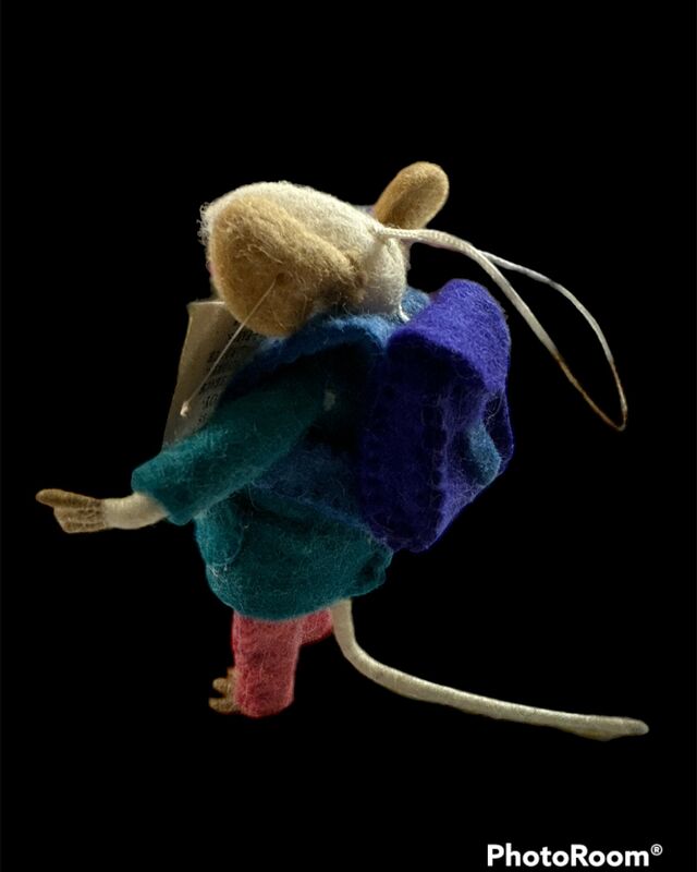 Bag pack mouse
