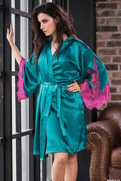 Bella 3373 Short Dressing Gown